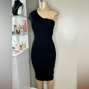 Black Ribbed One Shoulder Midi Dress size M